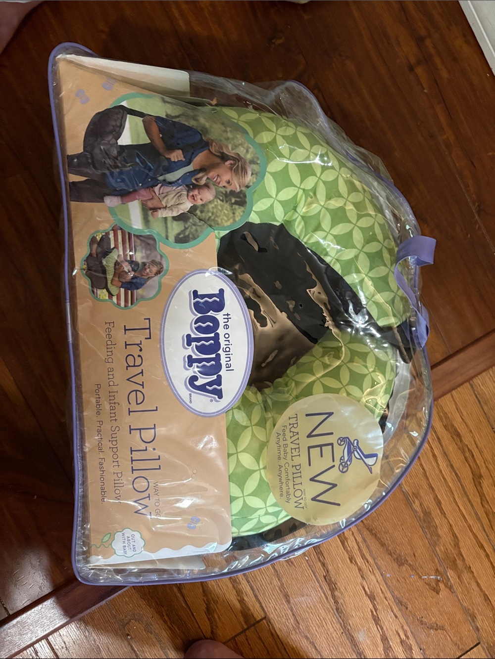 Boppy Travel Pillow in Lime Green Geometric with Cream Accents New in Bag